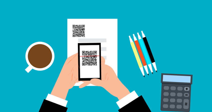 Free qr code scan smartphone vector